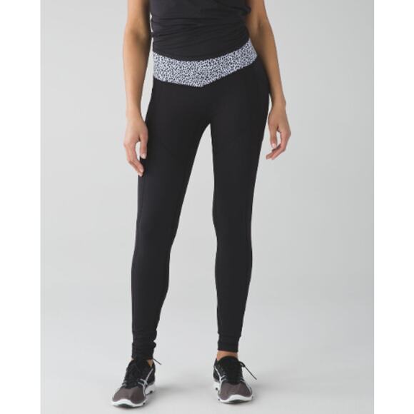 Lululemon All The Right Places Pant II Black / Miss Mosaic White 6 - Picture 1 of 11